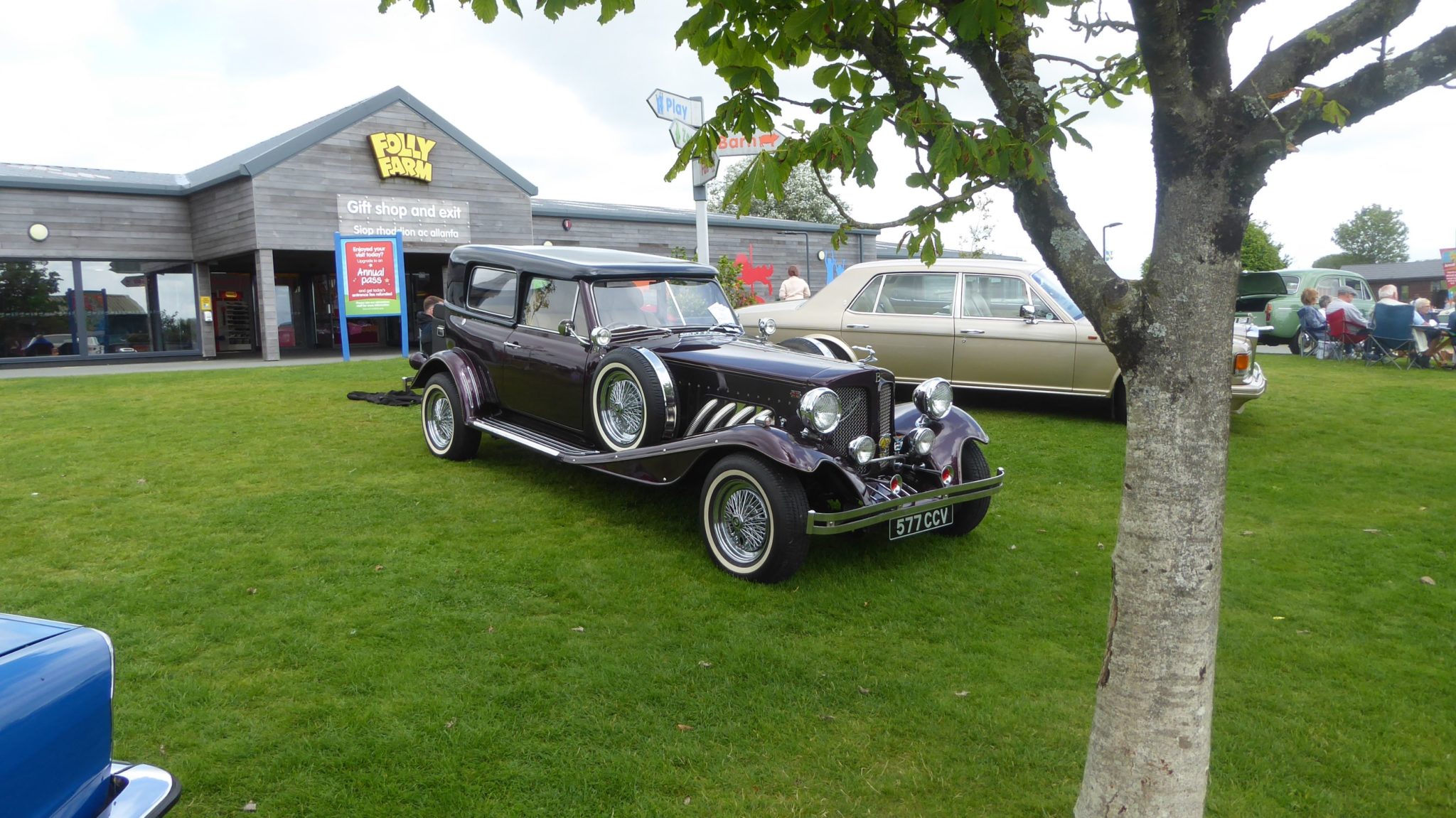 Pembrokeshire Classic Car Club Display • Folly Farm